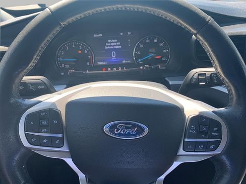 Used 2022 Ford Explorer XLT w/ Class IV Trailer Tow Package AWD/4WD image 9
