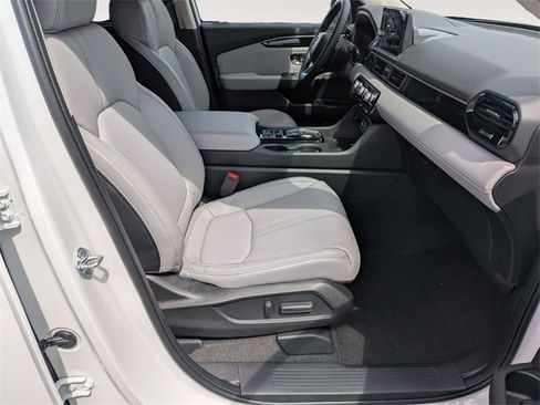 New 2025 Honda Pilot EX-L image 30