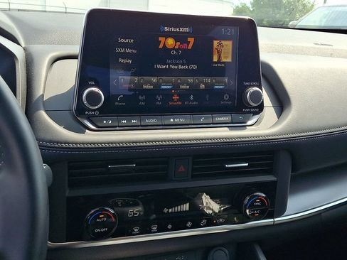 Used 2026 Nissan Rogue SV AWD/4WD image 24