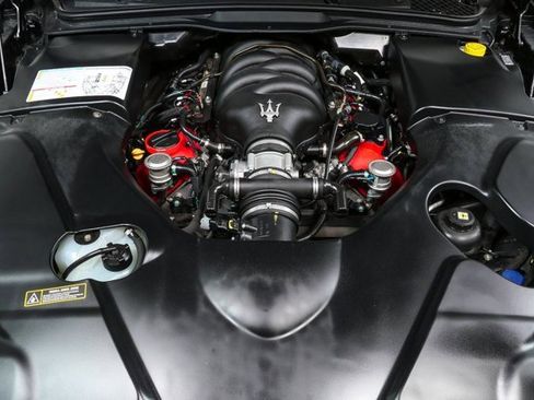 Used 2014 Maserati GranTurismo MC image 31