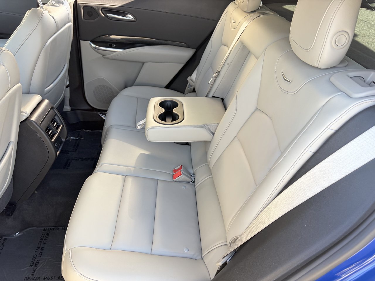 Certified 2023 Cadillac XT4 Premium Luxury FWD image 17