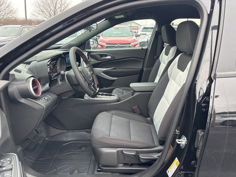 New 2026 Chevrolet Trax RS w/ Driver Confidence Package image 6