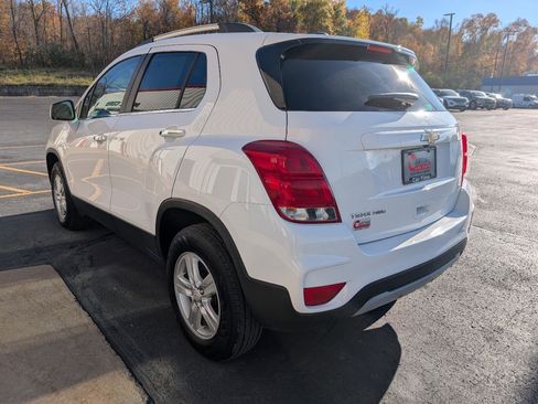 Used 2020 Chevrolet Trax LT w/ LT Convenience Package AWD/4WD image 6