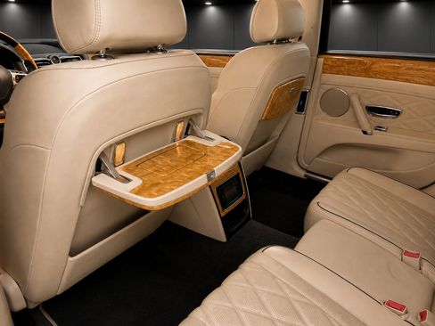 Used 2014 Bentley Flying Spur W12 AWD/4WD image 13