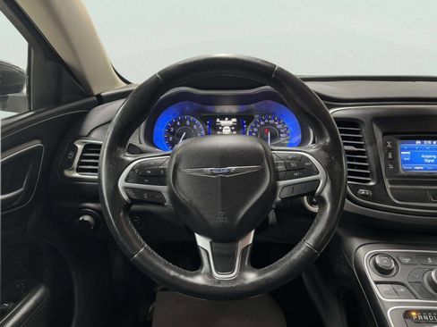 Used 2015 Chrysler 200 Limited w/ Convenience Group image 29