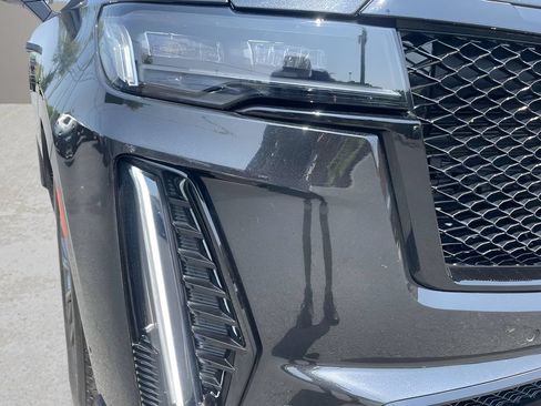 Used 2024 Cadillac Escalade V AWD/4WD image 35