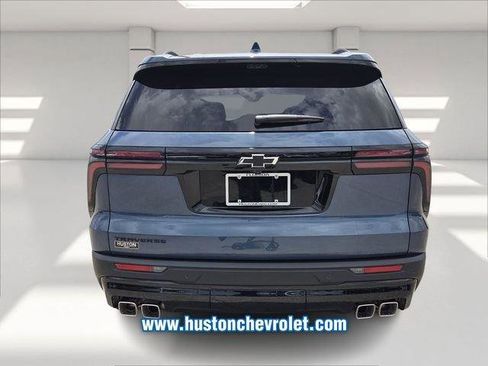 New 2026 Chevrolet Traverse LT FWD image 4