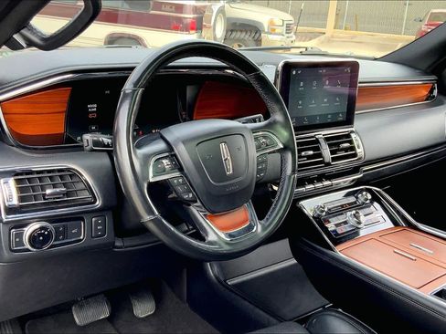 Used 2019 Lincoln Navigator Reserve w/ Cargo Package image 18