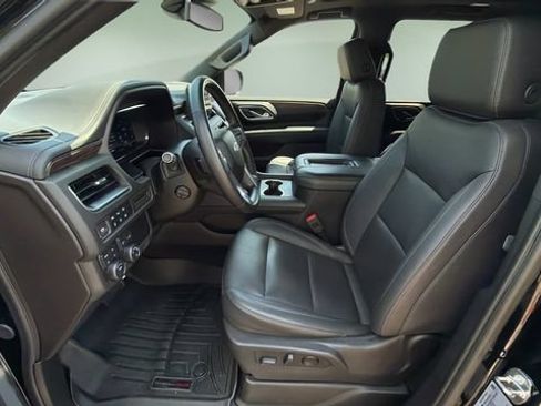 Used 2023 Chevrolet Suburban Z71 w/ Luxury Package AWD/4WD image 20