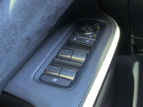 Used 2025 Lexus TX 500h AWD w/ Technology Package image 25