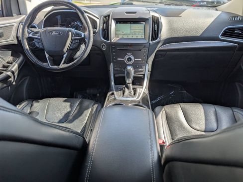 Used 2017 Ford Edge Titanium w/ Equipment Group 301A AWD/4WD image 13
