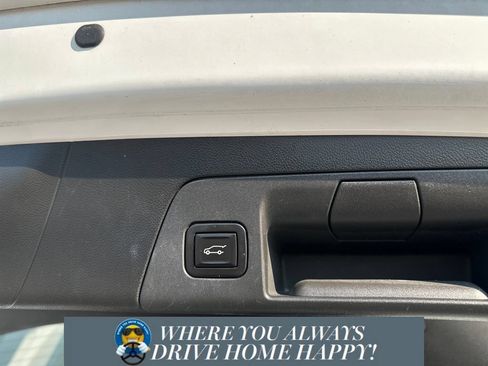 Used 2021 Buick Envision Avenir w/ Technology Package II FWD image 20