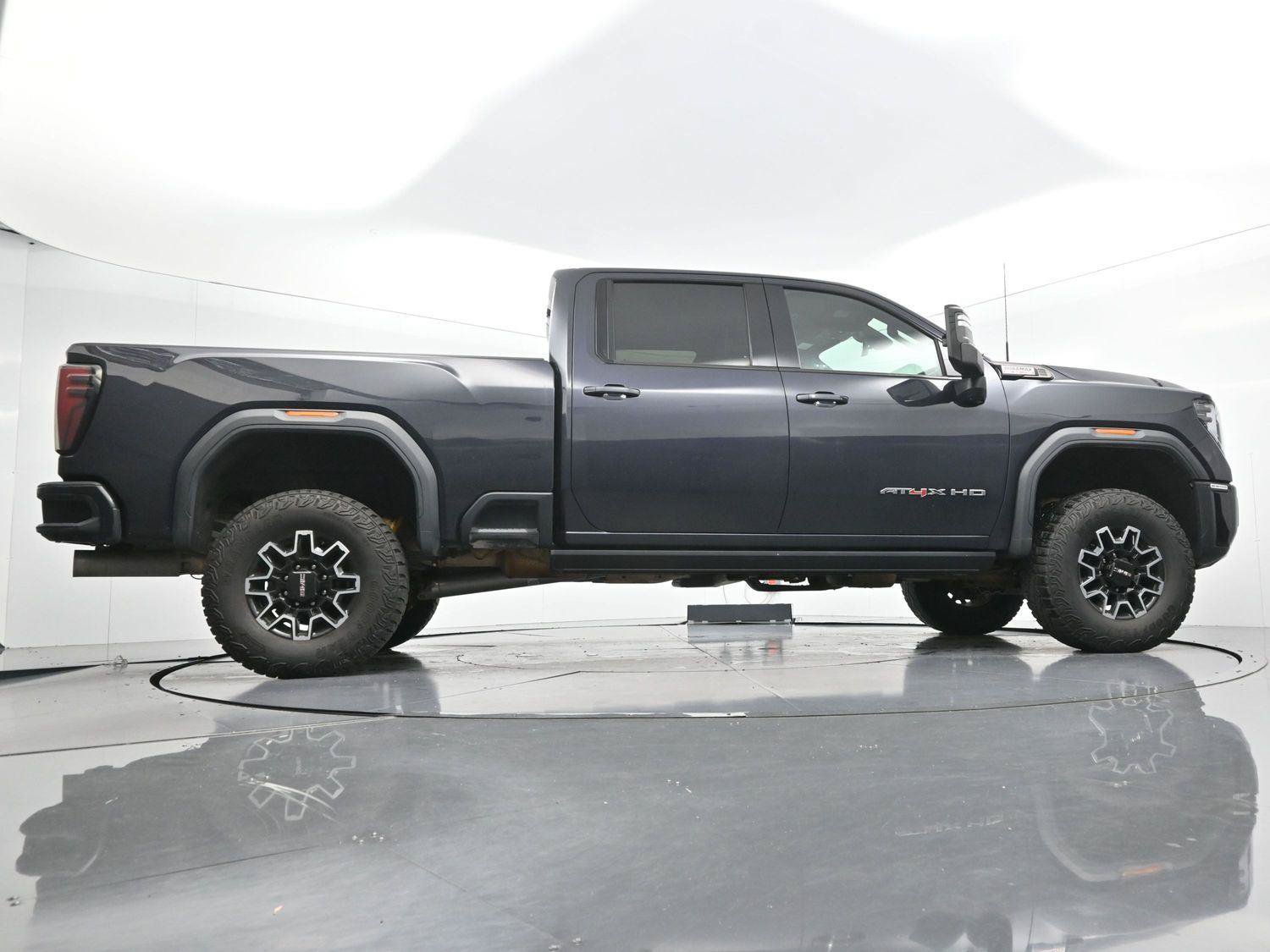Used 2024 GMC Sierra 2500 AT4X AWD/4WD image 55