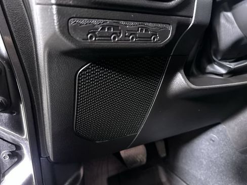 Used 2024 Jeep Gladiator Sport AWD/4WD image 25