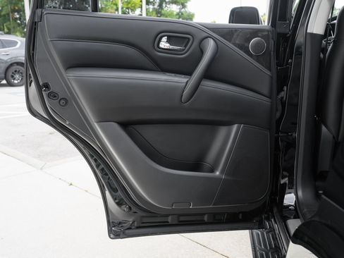Used 2023 INFINITI QX80 Luxe w/ Cargo Package RWD image 33