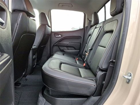 Used 2022 GMC Canyon AT4 image 13