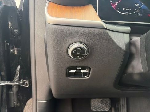 Used 2024 Mercedes-Benz GLC 300 image 46