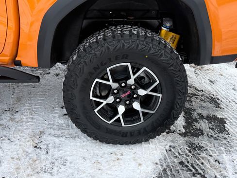 New 2026 GMC Canyon AT4X w/ LPO, Sports Bar Package image 10