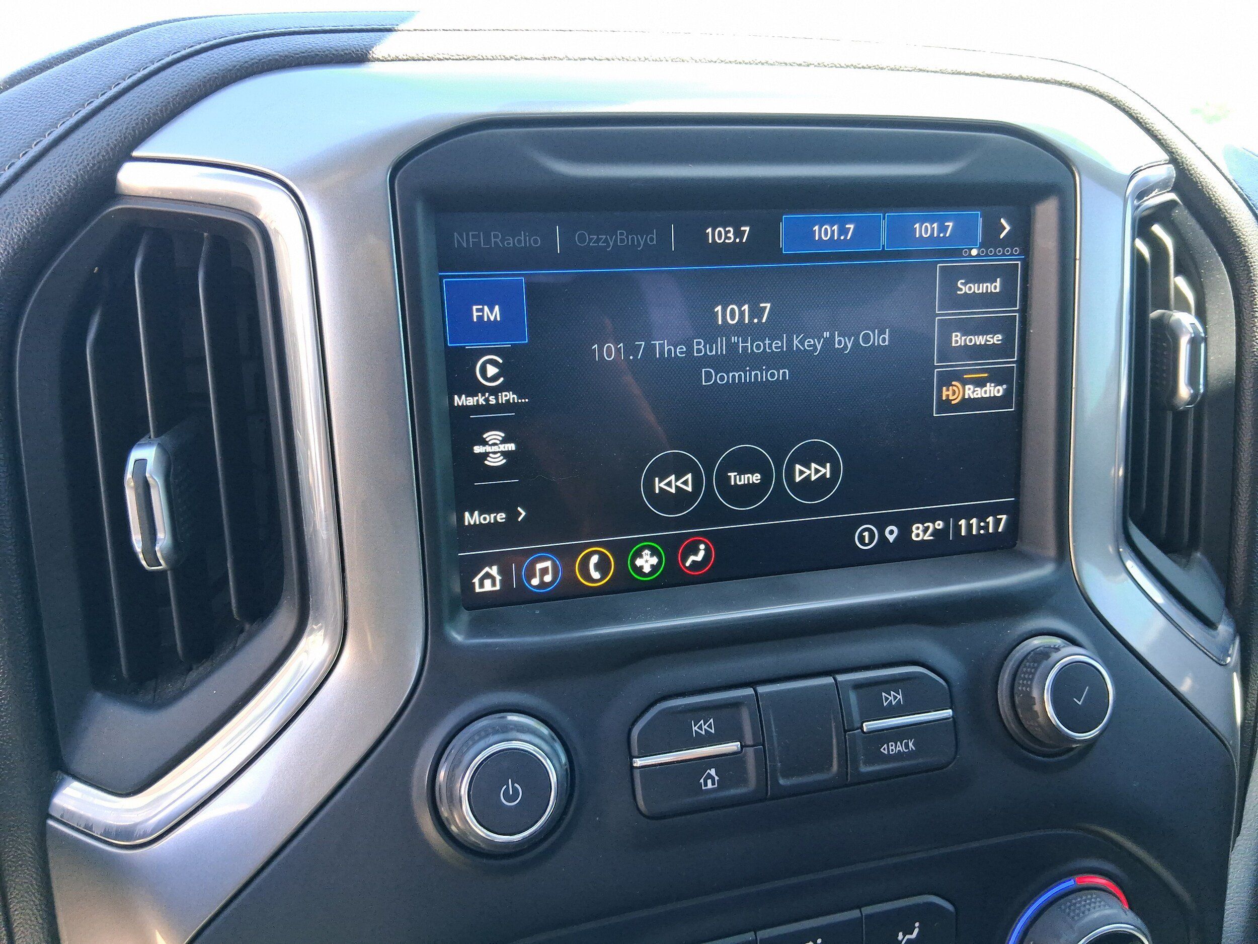 Used 2021 Chevrolet Silverado 1500 LT Trail Boss w/ Convenience Package II AWD/4WD image 11