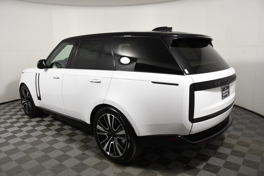 New 2026 Land Rover Range Rover SE AWD/4WD image 3
