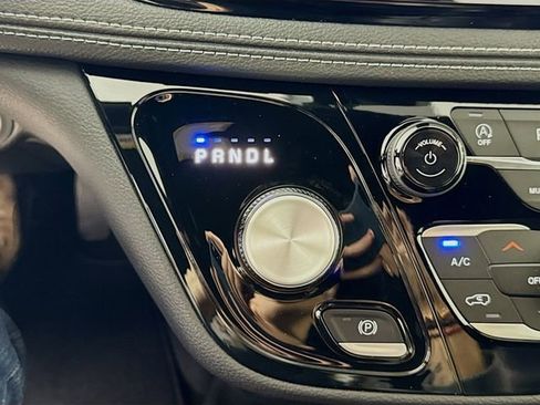 New 2026 Chrysler Pacifica Select image 19