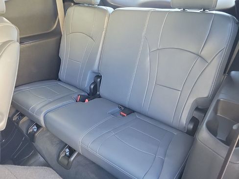 Used 2021 Buick Enclave Premium w/ Sun and Sites Package image 30