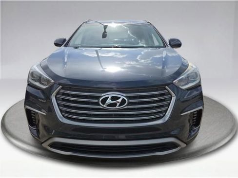 Used 2017 Hyundai Santa Fe SE FWD image 12