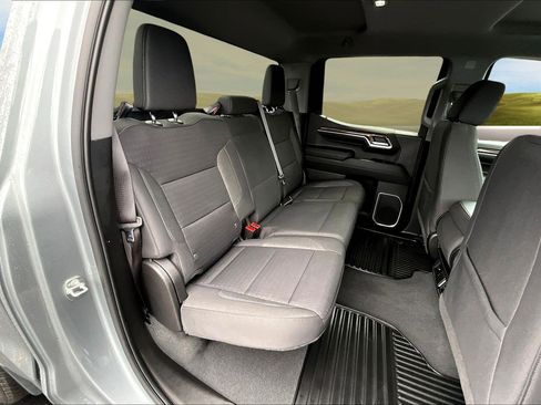 Used 2023 Chevrolet Silverado 1500 LT image 17