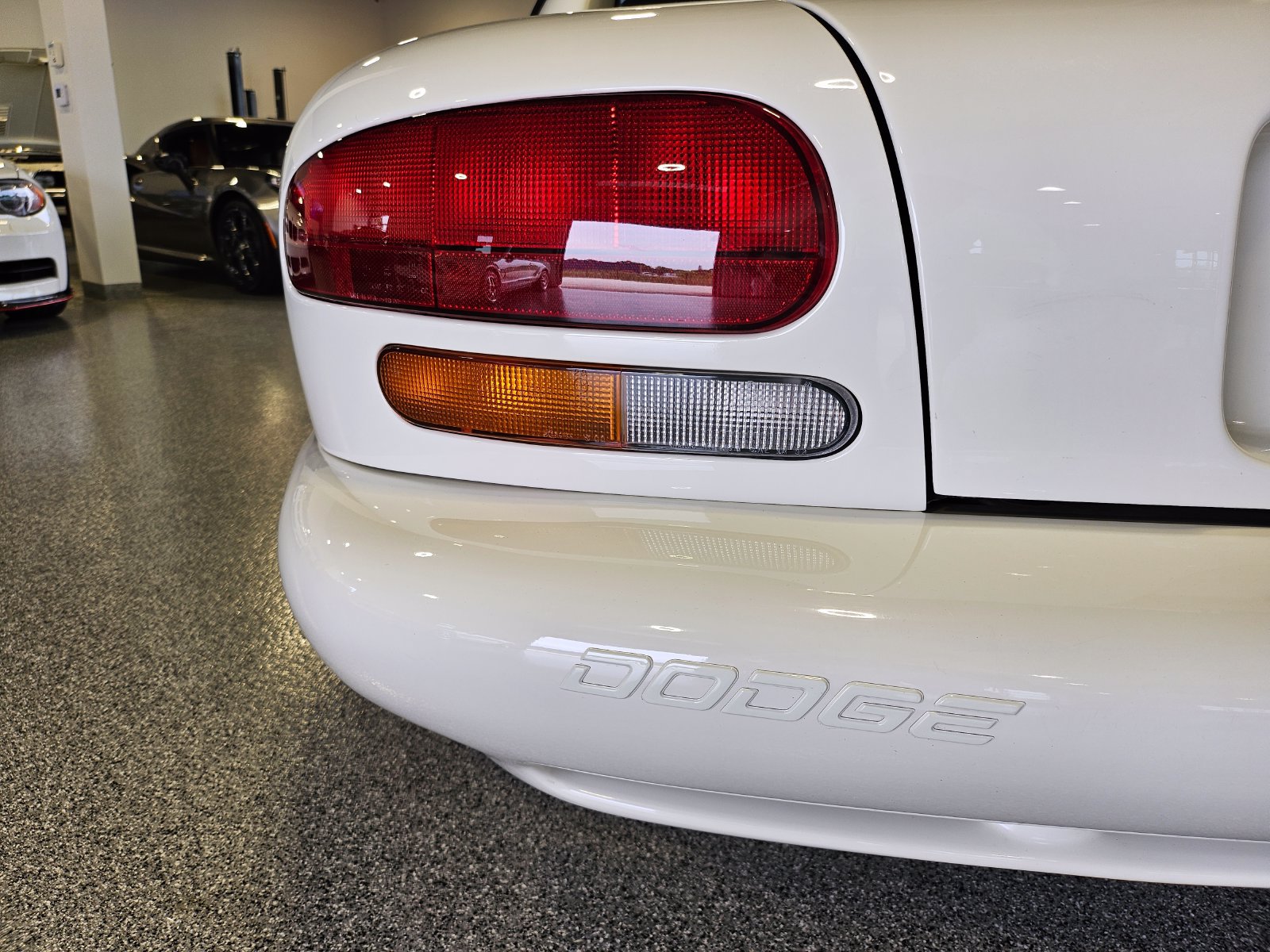 Used 1996 Dodge Viper RT/10 RWD image 18