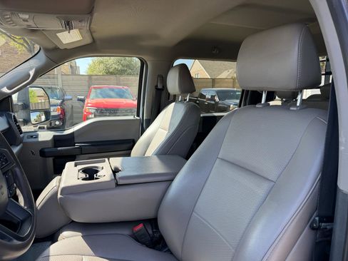 Used 2022 Ford F250 XL w/ STX Appearance Package image 16