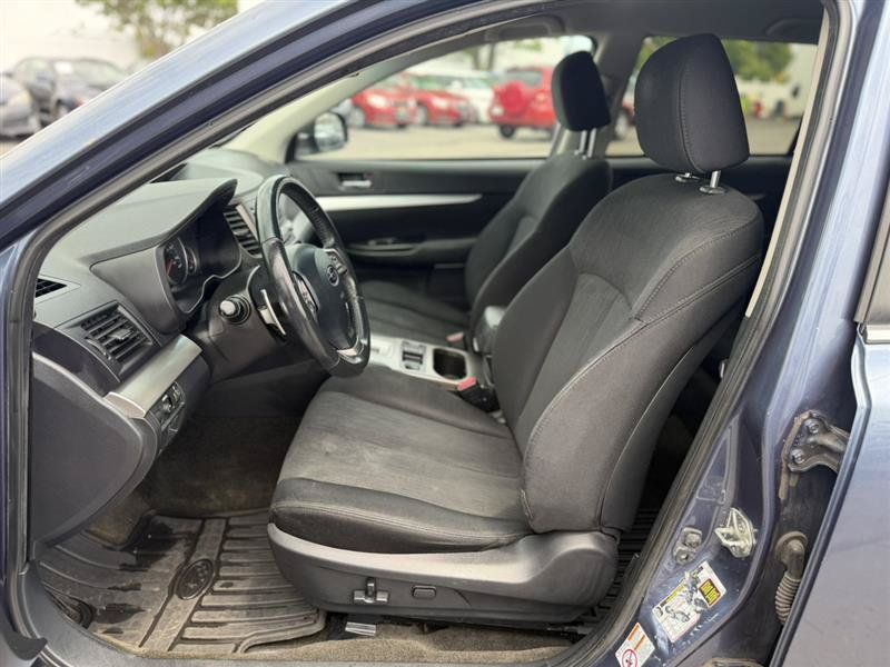 Used 2013 Subaru Outback 2.5i Premium w/ All-Weather Pkg AWD/4WD image 13