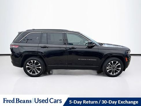 Used 2024 Jeep Grand Cherokee Overland AWD/4WD image 10
