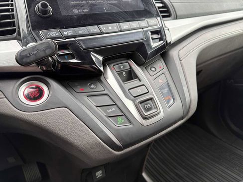 Certified 2019 Honda Odyssey EX image 29