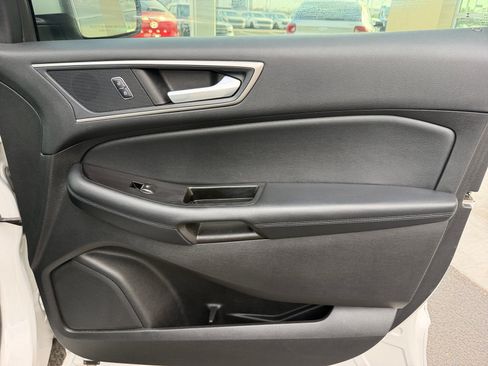 Used 2017 Ford Edge SEL w/ Equipment Group 201A FWD image 16
