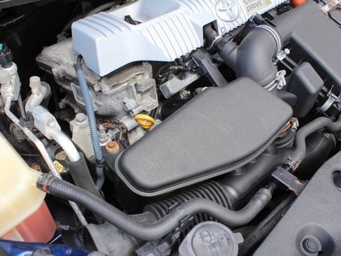 Used 2012 Toyota Prius V Three FWD image 25