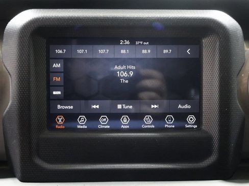 Certified 2018 Jeep Wrangler Unlimited Sahara w/ Cold Weather Group image 26