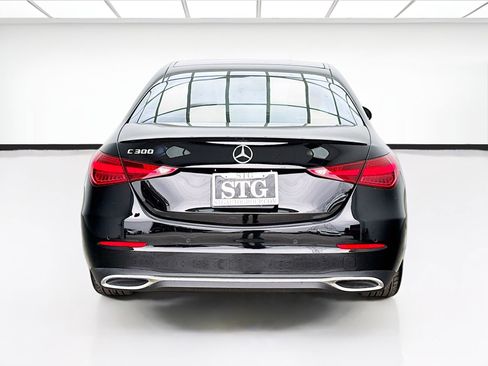 Used 2025 Mercedes-Benz C 300 Sedan image 5