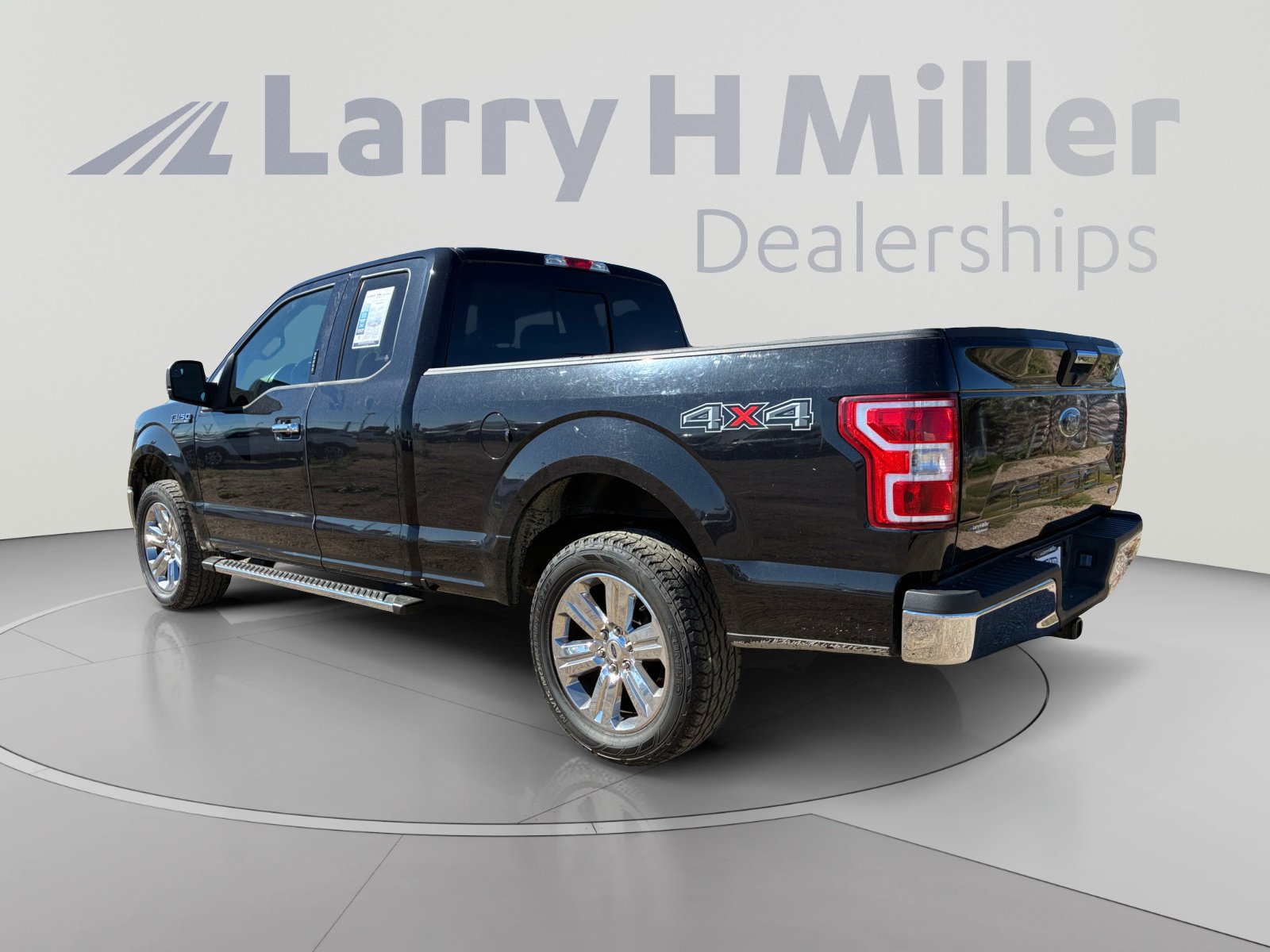 Certified 2020 Ford F150 XLT w/ Equipment Group 302A Luxury AWD/4WD image 3