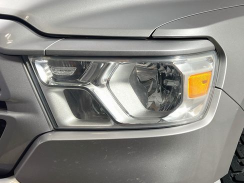 Used 2019 RAM 1500 Big Horn AWD/4WD image 12