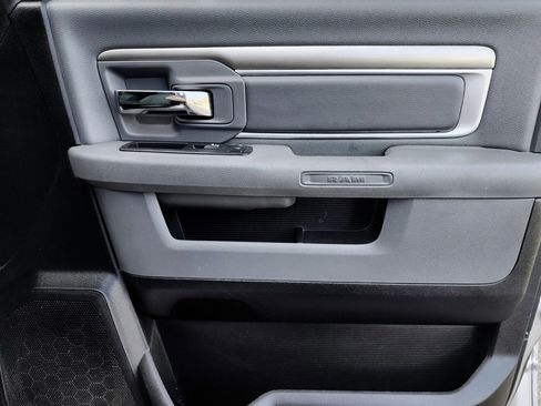 Used 2016 RAM 2500 SLT image 33