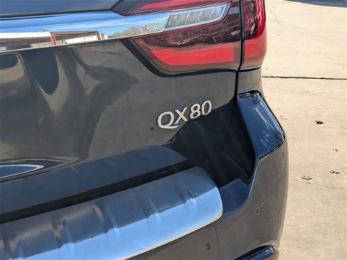Used 2024 INFINITI QX80 Luxe image 32