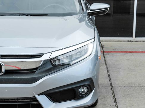 Used 2017 Honda Civic Touring image 45