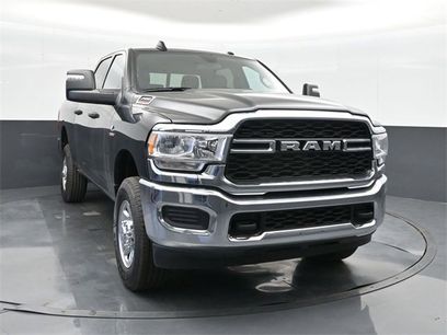 Used 2024 RAM 2500 Tradesman w/ Chrome Appearance Group