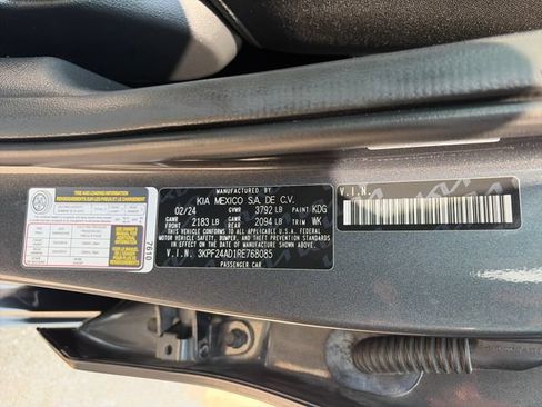 Used 2024 Kia Forte LXS FWD image 32
