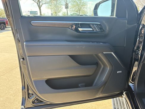 New 2026 Chevrolet Tahoe High Country AWD/4WD image 12