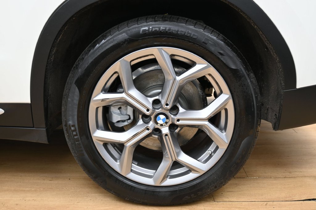 Used 2022 BMW X3 xDrive30i AWD/4WD image 12