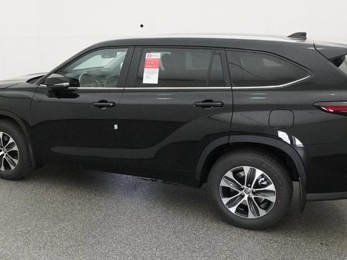 New 2026 Toyota Highlander XLE AWD/4WD image 21