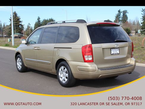 Used 2007 Hyundai Entourage GLS image 3