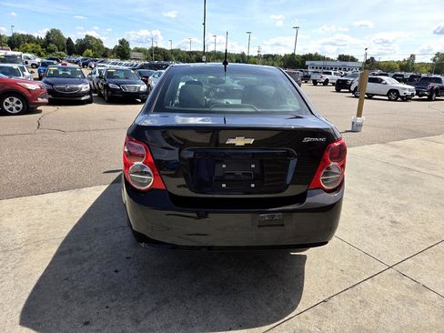 Used 2014 Chevrolet Sonic LS image 6