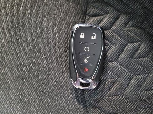 Used 2024 Chevrolet Equinox LT image 32